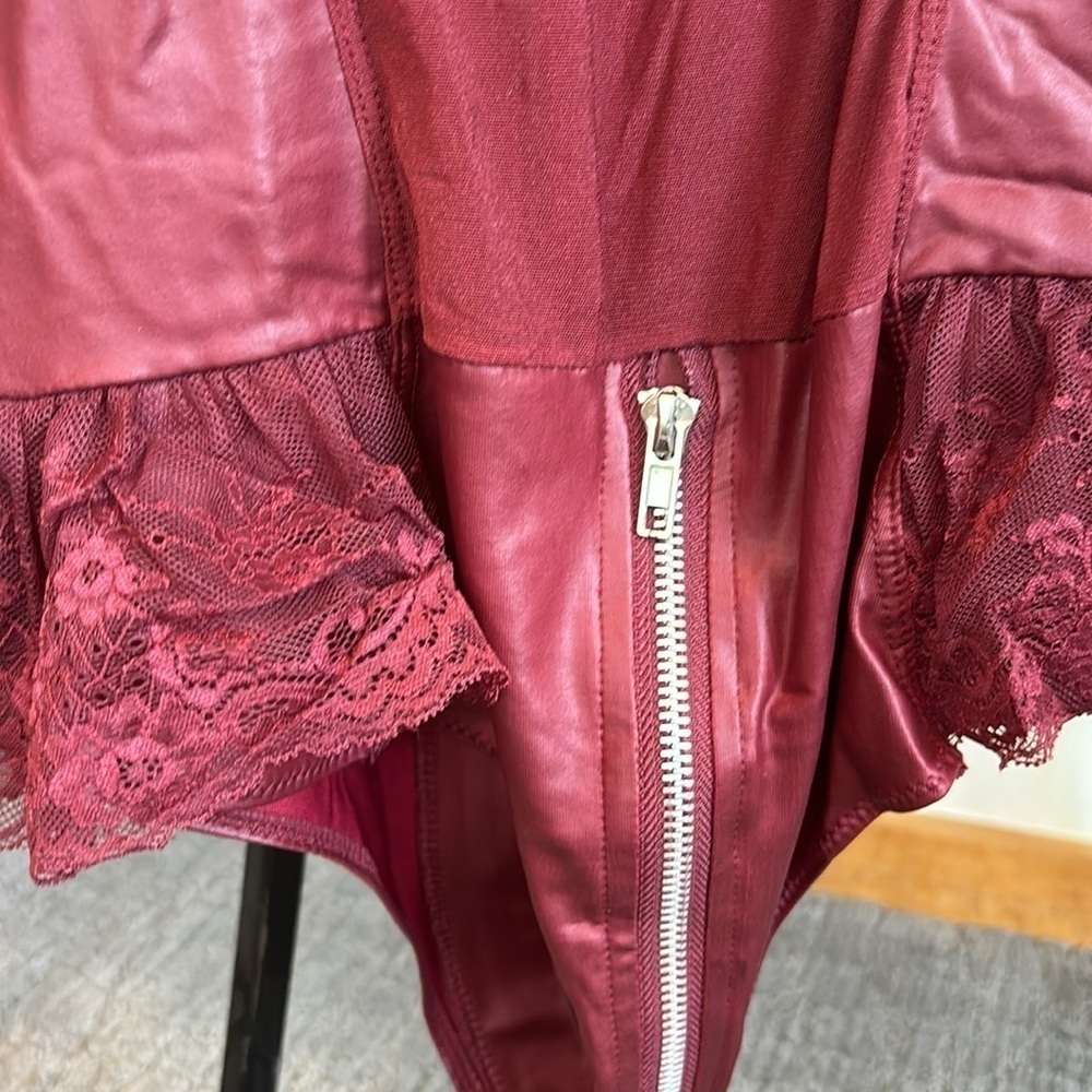 Bewicked Sexy Maroon Teddy - size L - Picture 5 of 7